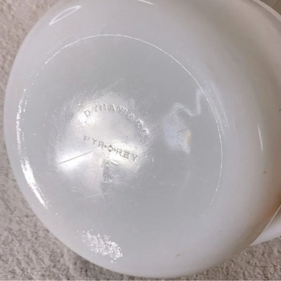 Vintage Dynaware Pyr O Rey Round Casserole With Lid Brown Floral Milk Glass - Picture 5 of 15
